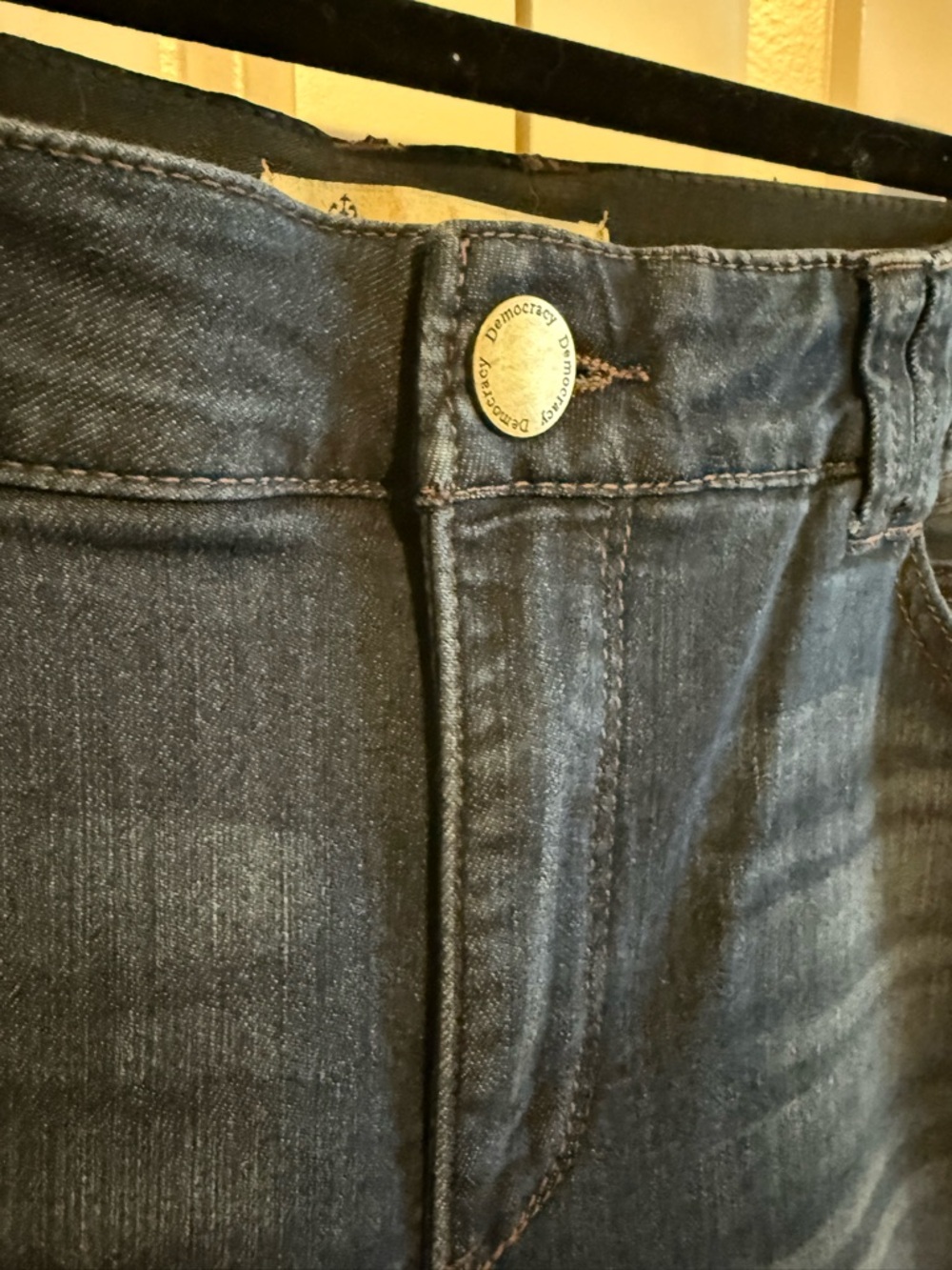 Democracy Dark Blue Cropped Stretch Jeans - Picture 2 of 6